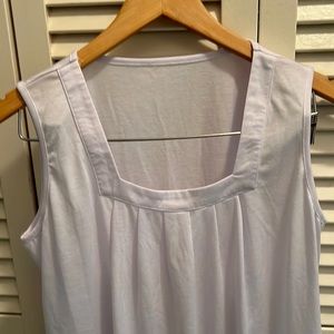 Casual white shirt. No tags. Never worn.